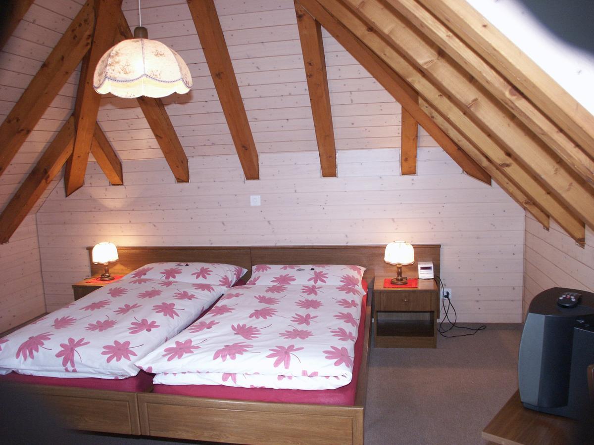 Hotel Garni Sonne Munsterlingen Экстерьер фото